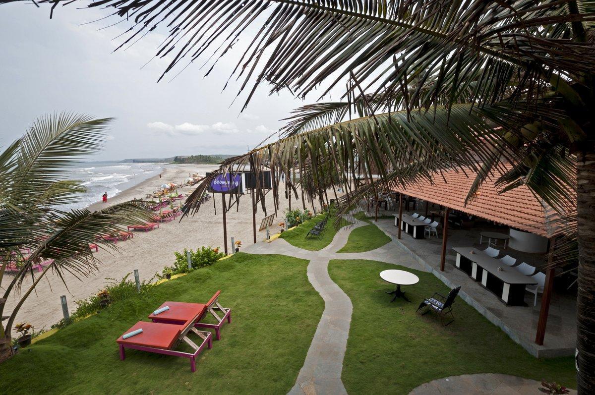 Boomerang Sea View Resort