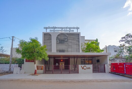 V Club