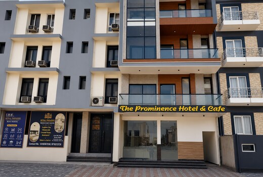 The Prominence Premium Hotel & Cafe