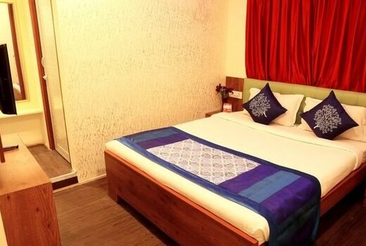 Royal Guest House and Banquet