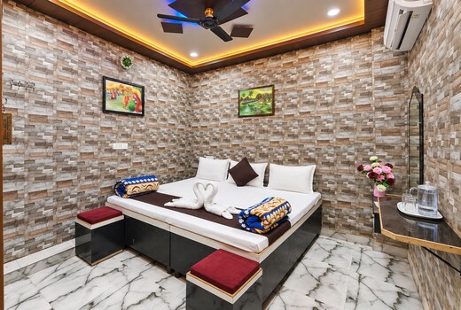 Varanasi Dream Guesthouse I Near Kashi Vishwanath