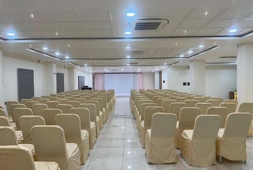 ADITI HOTEL & BANQUETS