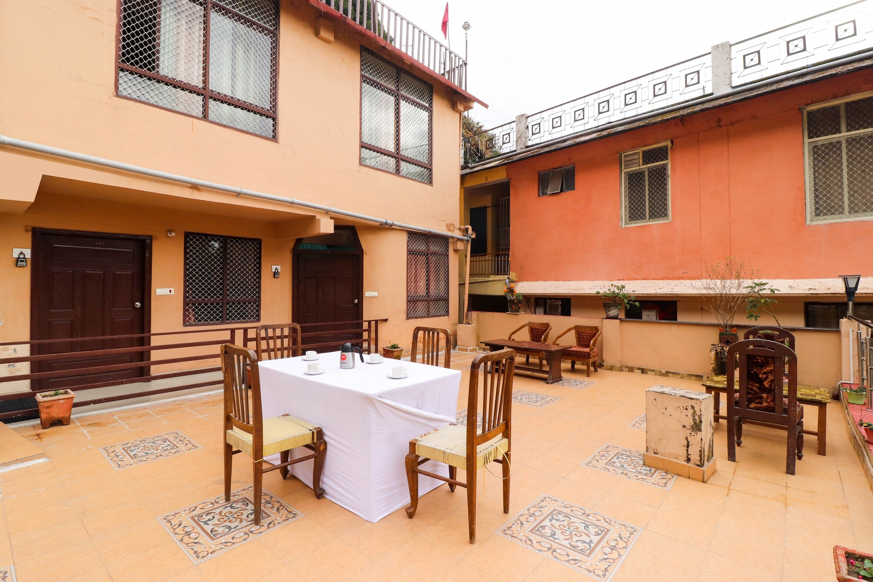 Hotel O Kavi Home Stay