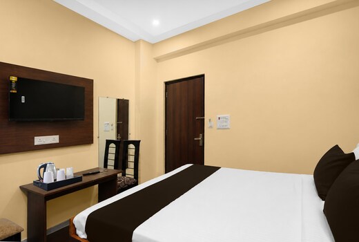 Townhouse Defence Colony Noida
