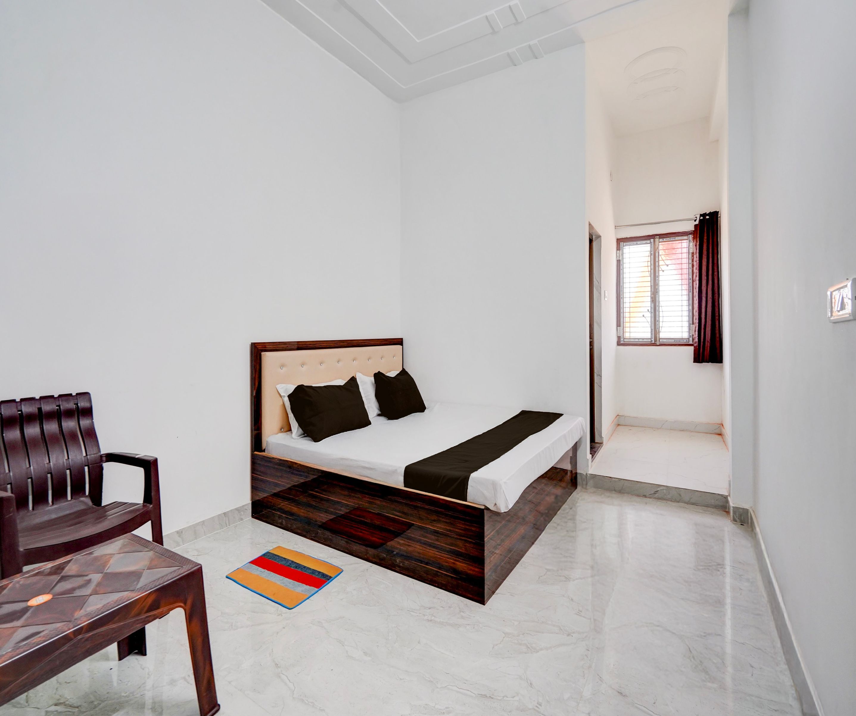 Spot On Santosh Guest House