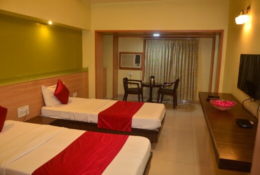 Poonam Hotel