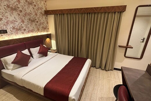 Hotel Thanga Airaa