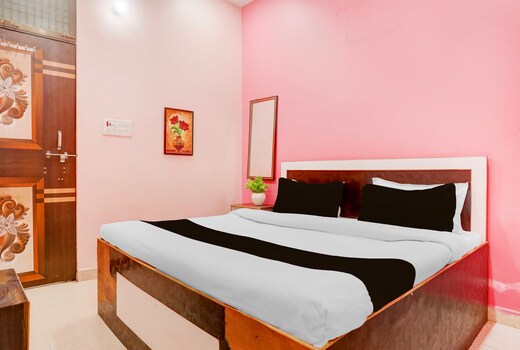 Hotel O S G H INN