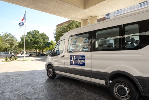 Holiday Inn Express & Suites DFW-GRAPEVINE