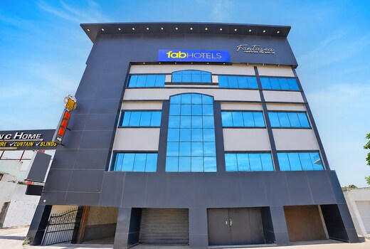 FabHotel Fantasea OMR