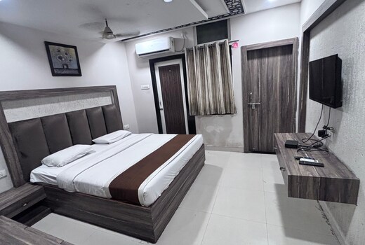 Hotel White Rose