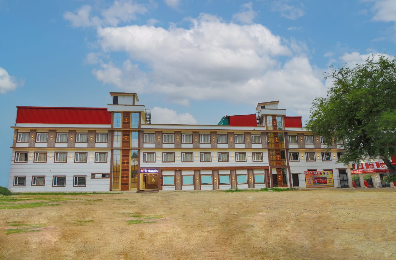 Hotel Trimurti