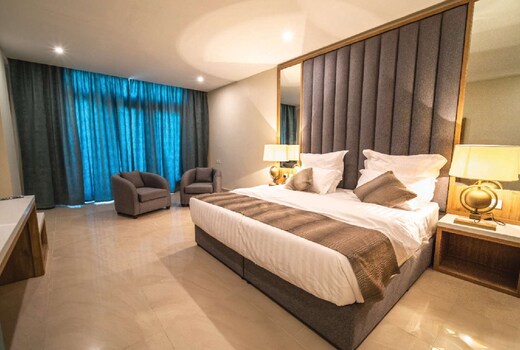 Continent Hotel Al Uqayr