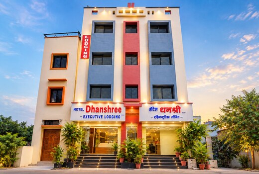 Hotel Dhanshree