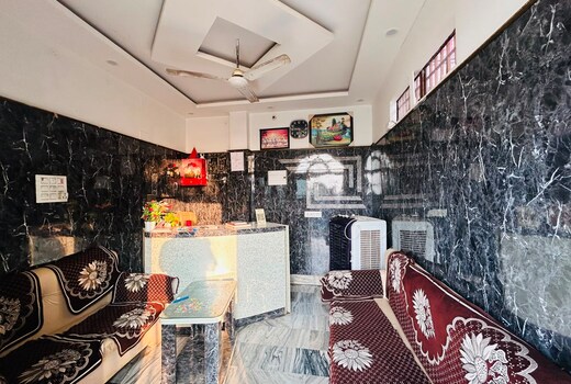 HOTEL SHIVA INN