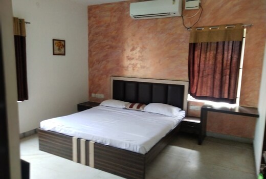 Green Tree Service Apartment by Paraa Hotels