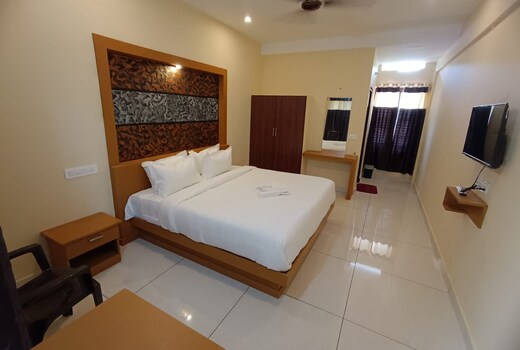 MADHAVATH RESIDENCY WAYANAD