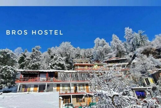 Bros Hostel & Yaara Cafe | Old Manali | Dorms & Private Rooms
