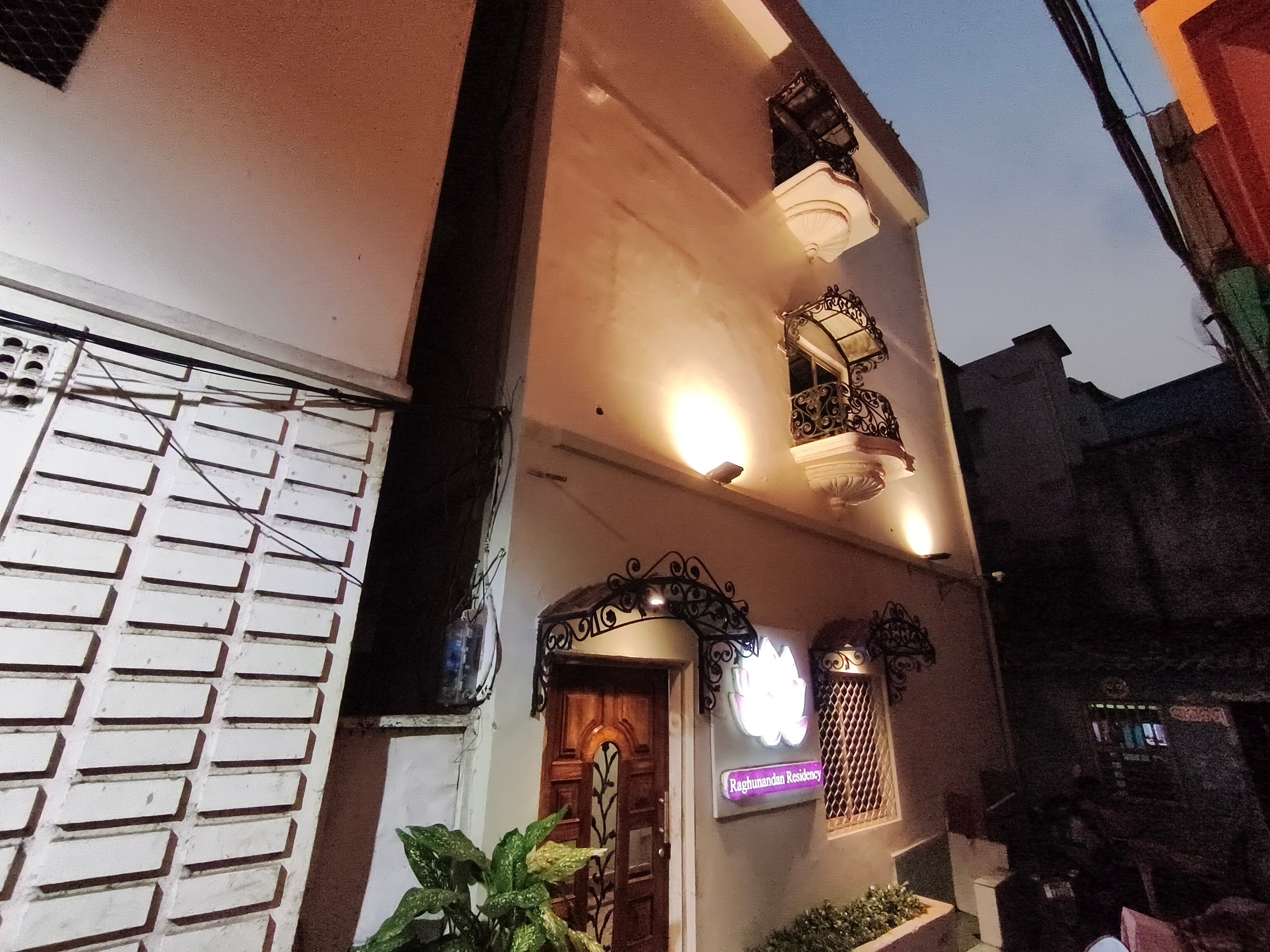 Raghunandan Residency Puri