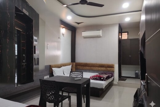 HOTEL SURYADEO