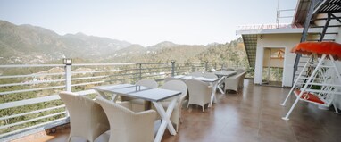 Cardinal Stay Kasauli Hills Glory