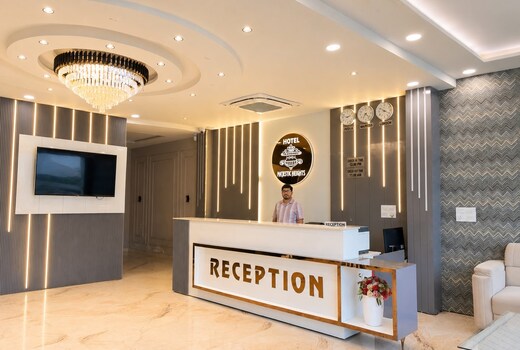 Hotel Majestic Heights