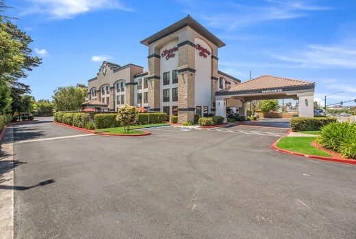 Hampton Inn by Hilton Oakland-Hayward