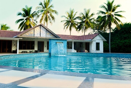 SRK LUXE RESORT