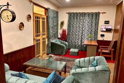 Kashmiri kothi
