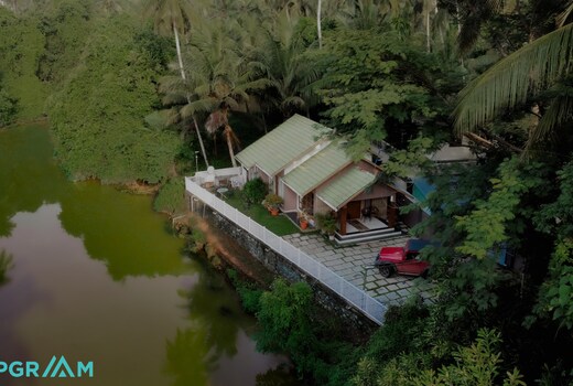 Riverside Villa by Tentex