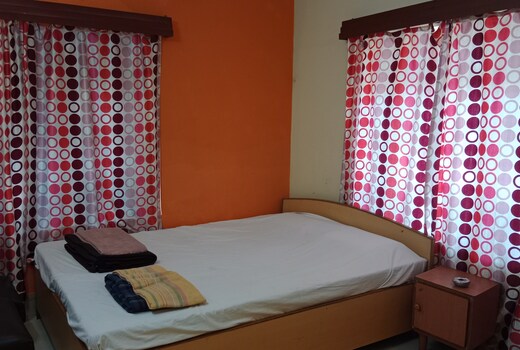 Hotel santinikatan