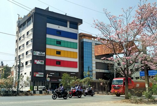 Grand Seasons - The Business Hotel