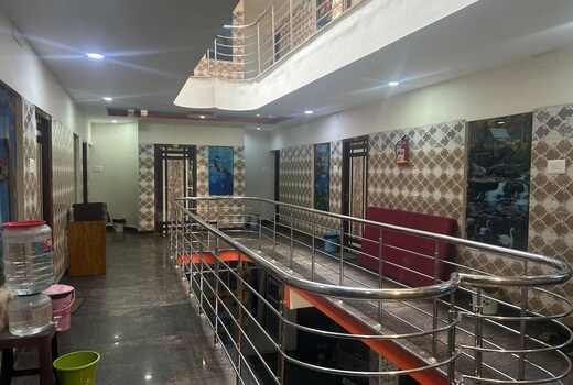 Arun Park Hotel