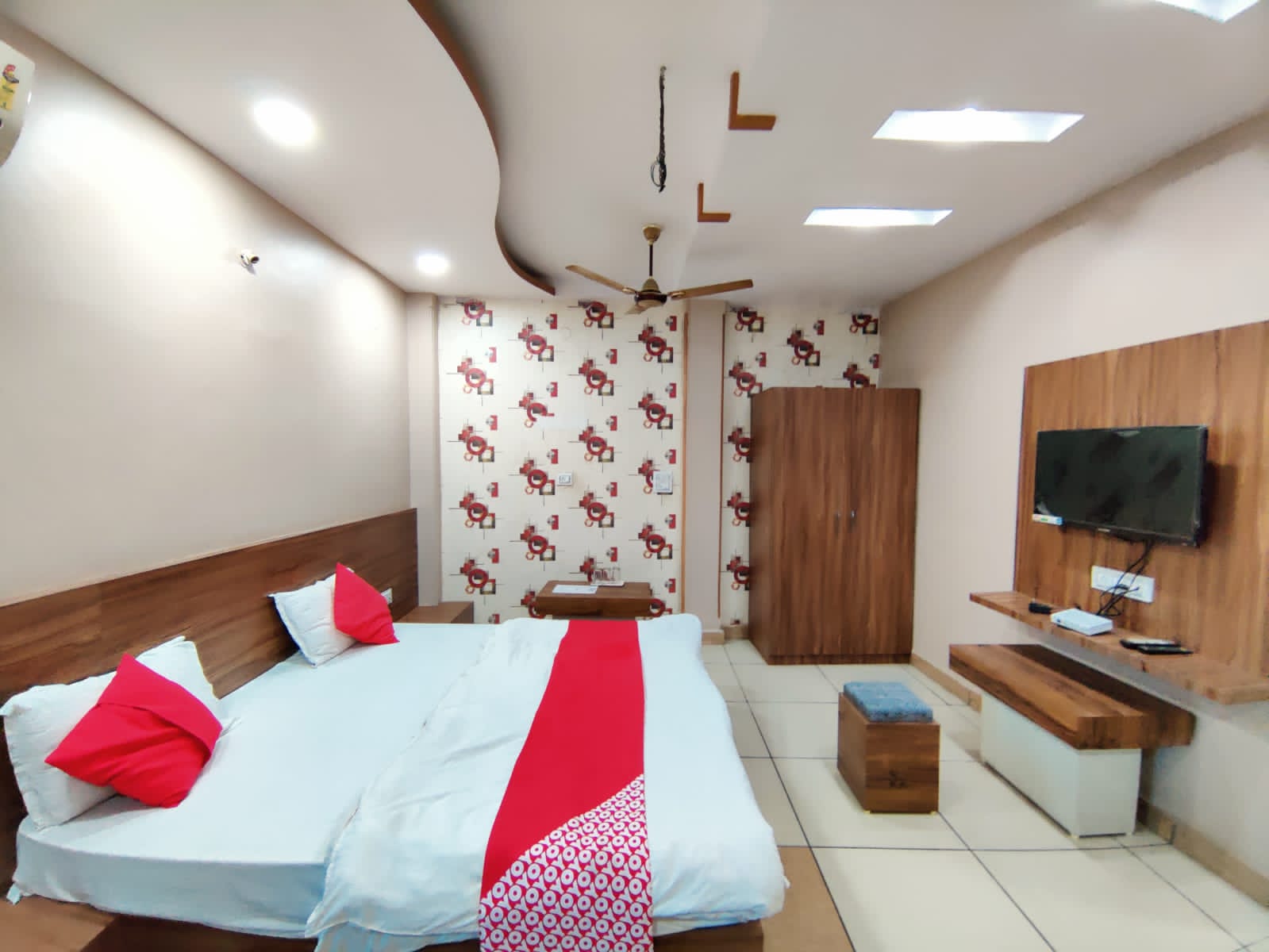 Grand Stay