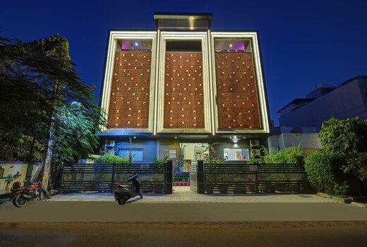 Square 9 Inn - A Boutique Hotel