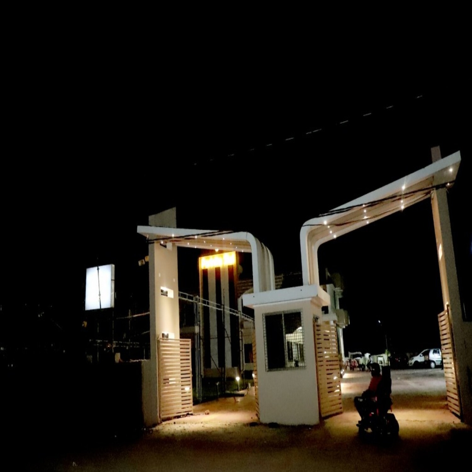 Hotel Parinita Shri
