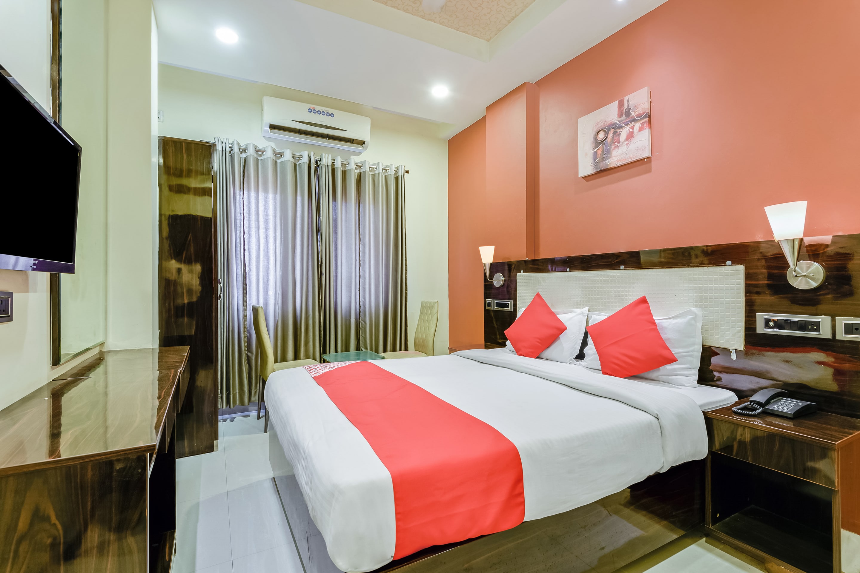 Hotel O Starlight INN