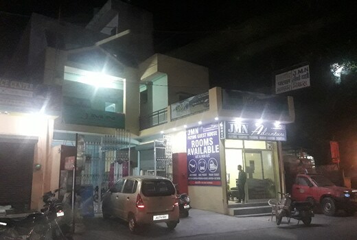 J M N Homestay By WB Inn