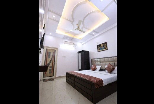 Mahadev Guest House