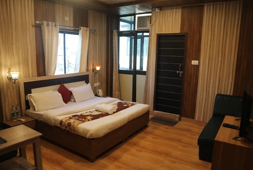 The Mountain View- Rishikesh