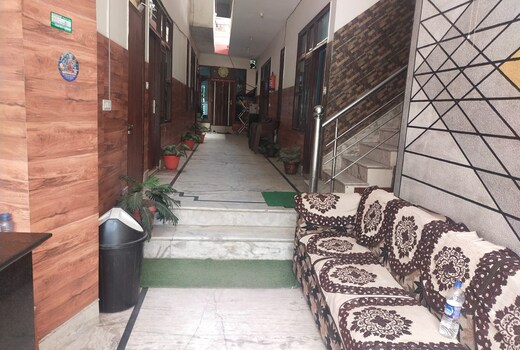Hotel New Raj Palace