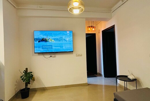 Cozy 2BHK Apartment