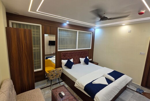 Hotel Radha Krishna and Restaurant