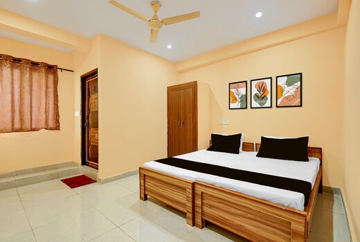 Spot ON Hotel Gyanvi Palace