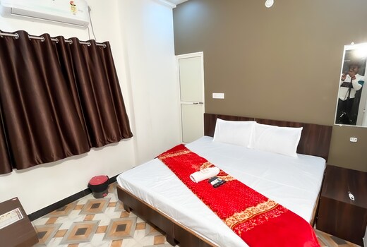 Hotel Rudraksh