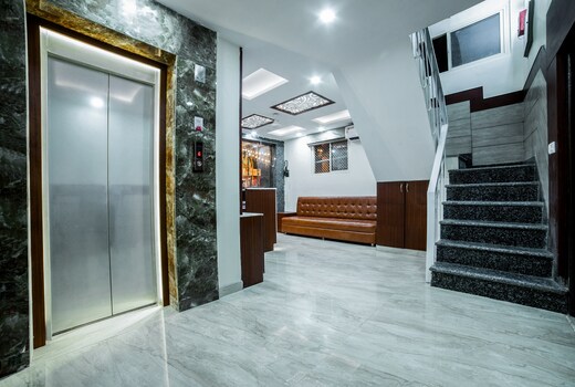 Hotel O Toto International