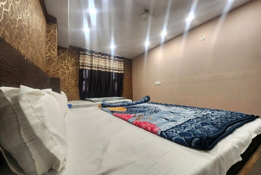 Hotel The Divine