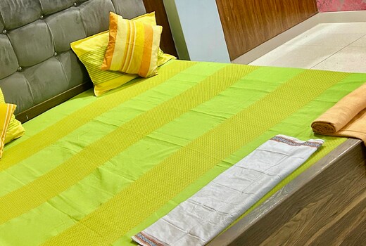 Hotel Girdhari Varanasi