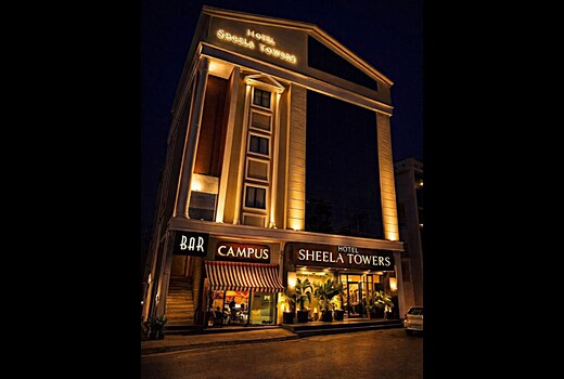 Hotel Sheela Towers