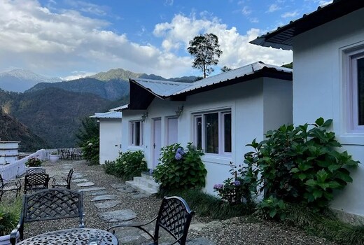 VILLA AADHYA